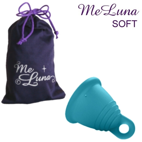 Menštruačný kalíšok Me Luna Soft L Shorty s očkom tyrkysová (MELU099)